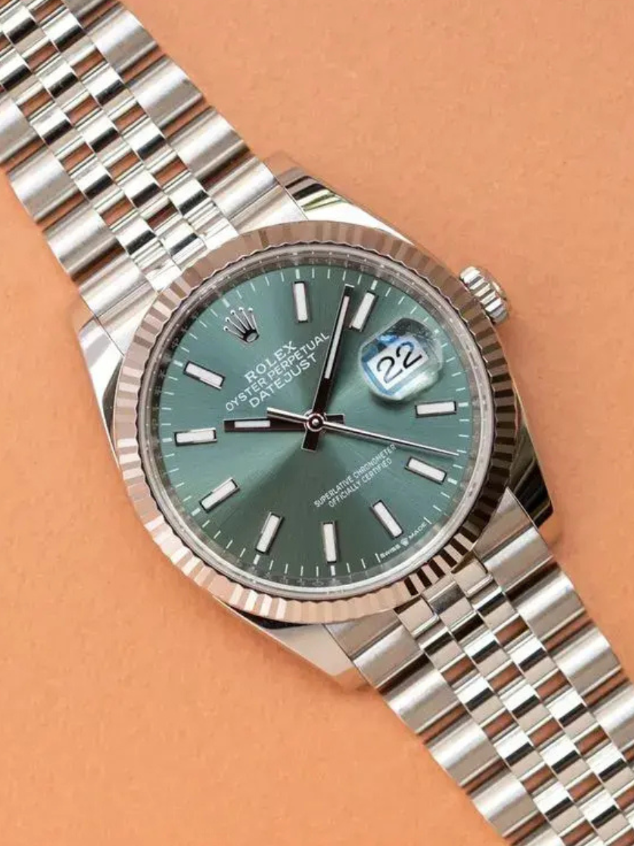 Luxury Green Dial Stainless Steel Watch – Premium Edition