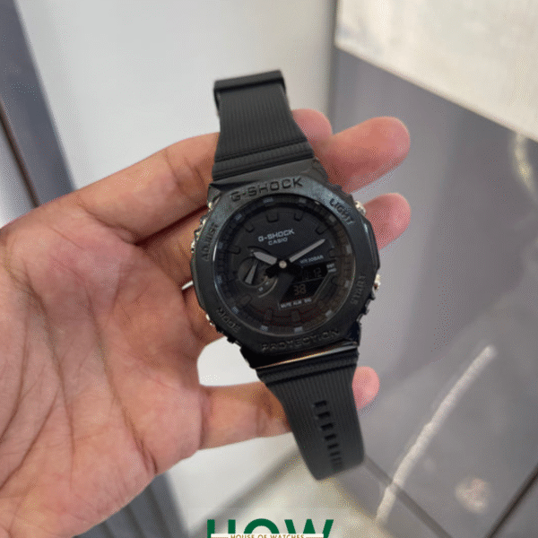 Black Sport Chronograph Watch for Men – Tough & Stylish