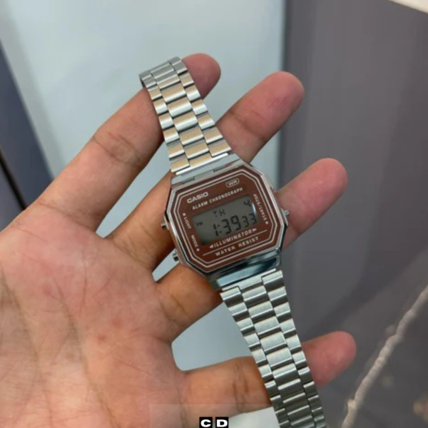 Retro Digital Watch for Men & Women – Trendy Vintage Vibe