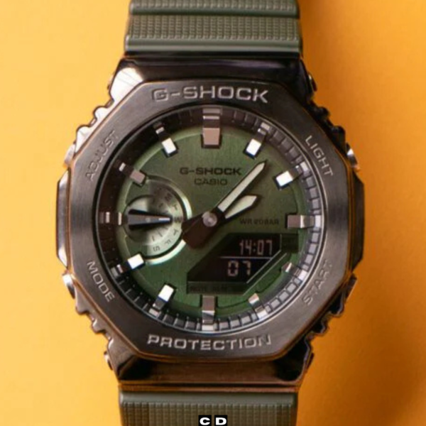 Men’s Carbon Style Metal Bezel Watch