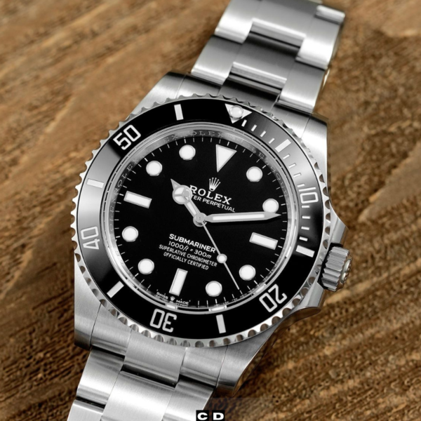 Luxury Black Submarine Style Watch